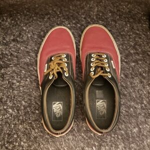 Vans Men’s Burgundy and Black Low-Top Canvas Sneakers